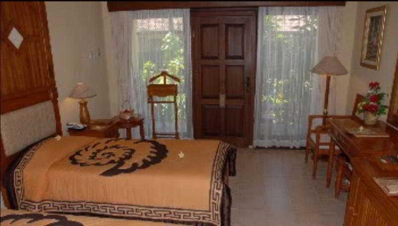 Resort Bali Reef 4*